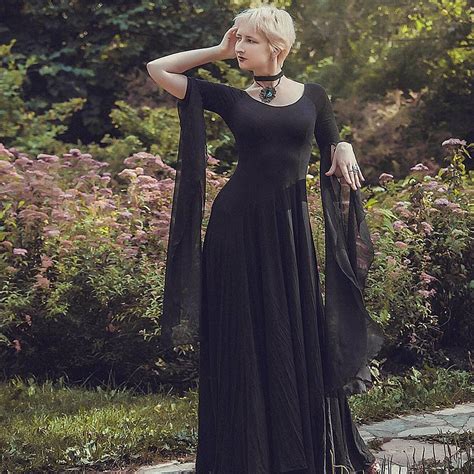 Darkly Enchanting: Sinister Gothic Witch Gowns for a Spellbinding Look